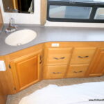 2005 DISCOVERY 39S Bus, By Fleetwood RV, 3-Slide-Outs, 330HP-Thumbnail