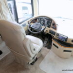 2005 DISCOVERY 39S Bus, By Fleetwood RV, 3-Slide-Outs, 330HP-Thumbnail