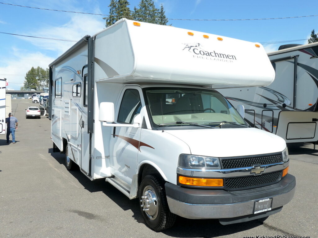2013 Coachmen FREELANDER 21QB Class-C, Only 23′ Long, Cab-Bed-Image