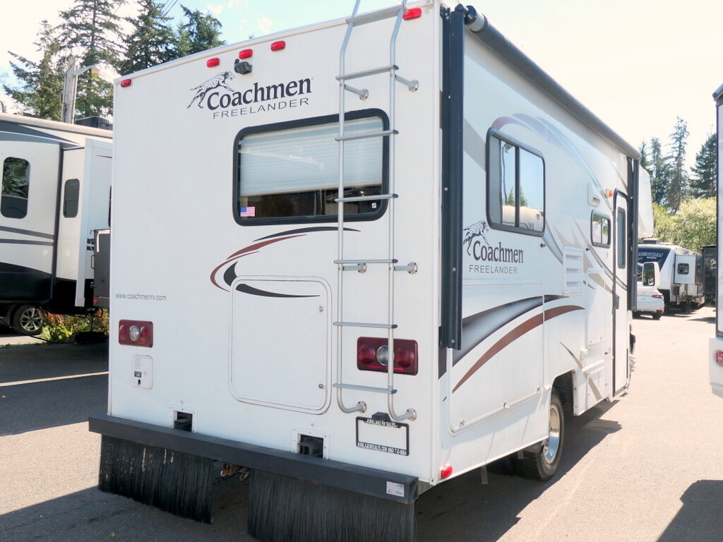 2013 Coachmen FREELANDER 21QB Class-C, Only 23′ Long, Cab-Bed-Image