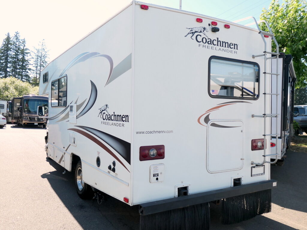 2013 Coachmen FREELANDER 21QB Class-C, Only 23′ Long, Cab-Bed-Image