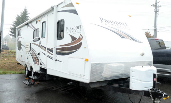 2014 Keystone PASSPORT 2650BH Travel Trailer, Grand Touring, Bunk Beds, Slide-Out-Image