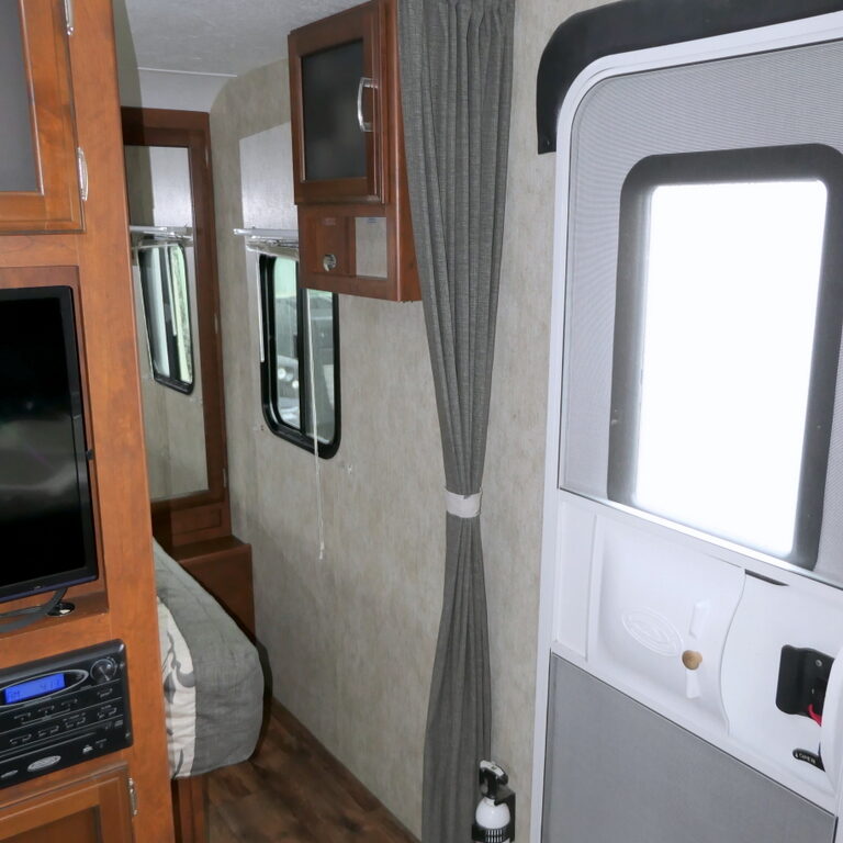 2014 Keystone PASSPORT 2650BH Travel Trailer, Grand Touring, Bunk Beds, Slide-Out-Image