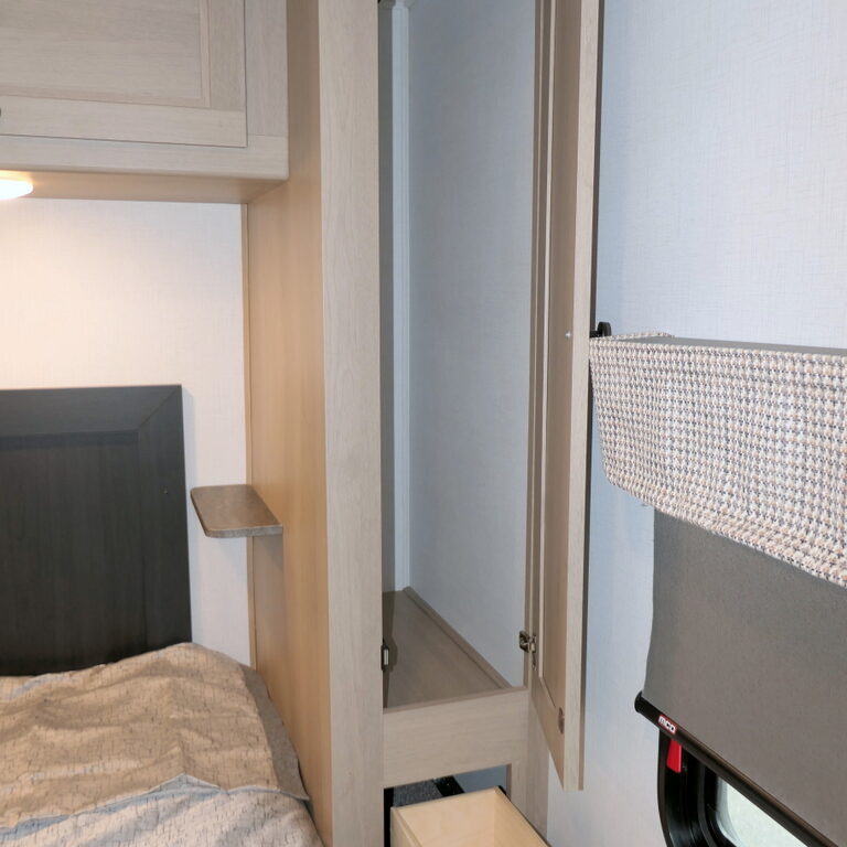 2025 SUNSEEKER 2950LE Class-C, By Forest River, Sleeps-8, Walk-Around Bed-Image