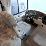 2002 Fleetwood STORM 30H Class-A, Workhorse, 5.5K Generator!-Thumbnail