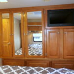 2007 BT CRUISER XL 5291 Class-B+ by Gulf Stream, Full Paint, 3-Slide-Outs-Thumbnail