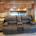 2015 DISCOVERY 37R Bus by Fleetwood, Cummins 380HP, 4-Slide-Outs, Fully Deleted-Thumbnail