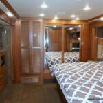 2015 DISCOVERY 37R Bus by Fleetwood, Cummins 380HP, 4-Slide-Outs, Fully Deleted-Thumbnail