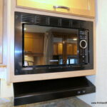 2017 CHATEAU 22E Class-C, By Thor Motor Coach, Sleeps-6, Chevy V-8-Thumbnail