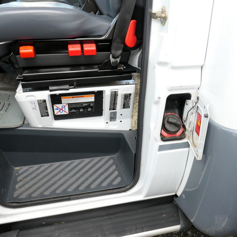 2006 Winnebago VIEW 23J Class-C, Mercedes Sprinter Diesel, Slide-Out-Image
