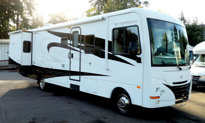 2013 Fleetwood TERRA SE 33S Class-A, Low Miles! 2 Slide-Outs-Image