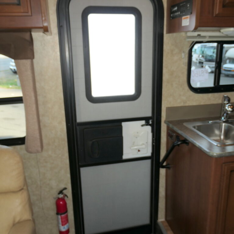 2013 Fleetwood TERRA SE 33S Class-A, Low Miles! 2 Slide-Outs-Image