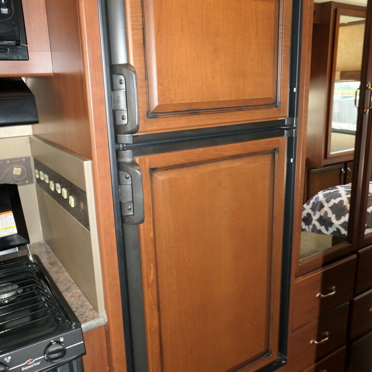 2013 Fleetwood TERRA SE 33S Class-A, Low Miles! 2 Slide-Outs-Image