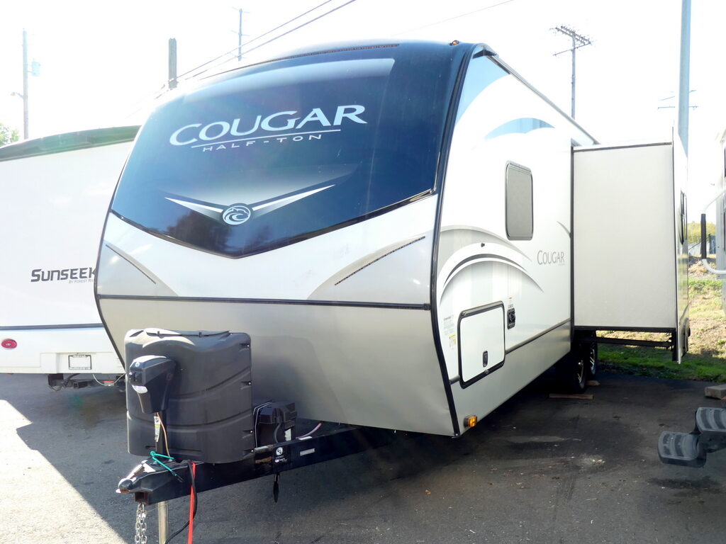 2021 Keystone COUGAR Half-Ton 24SABWE Travel Trailer, Slide-Out, Inverter, Very Clean!-Image