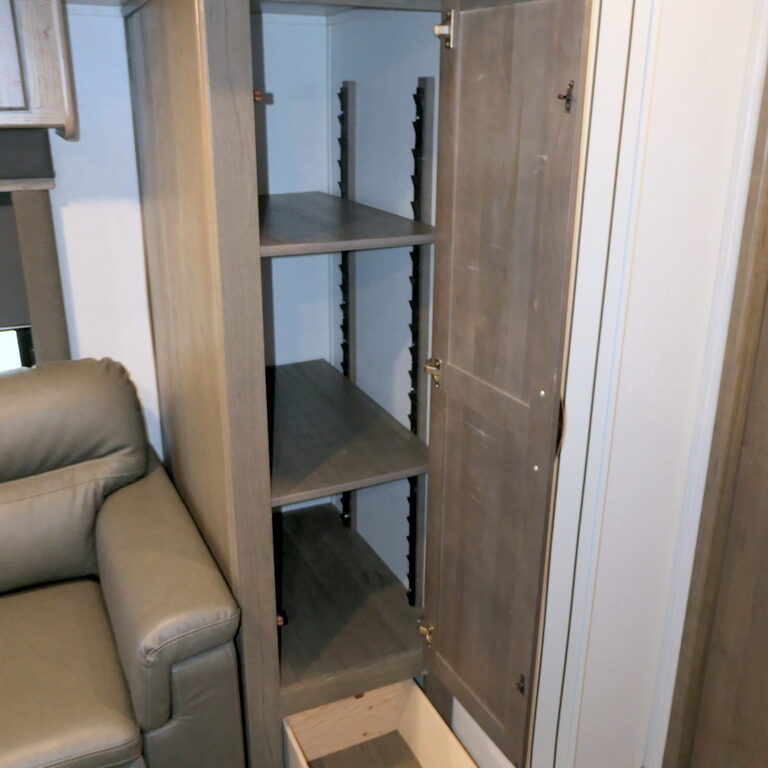 2021 Keystone COUGAR Half-Ton 24SABWE Travel Trailer, Slide-Out, Inverter, Very Clean!-Image