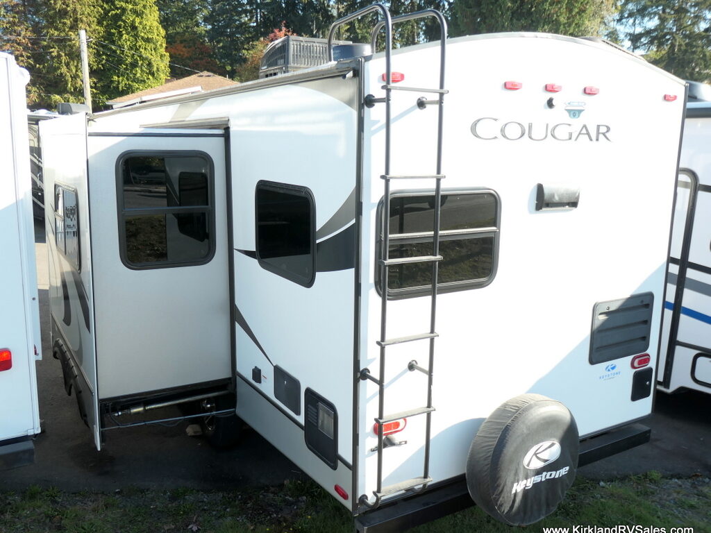 2021 Keystone COUGAR Half-Ton 24SABWE Travel Trailer, Slide-Out, Inverter, Very Clean!-Image