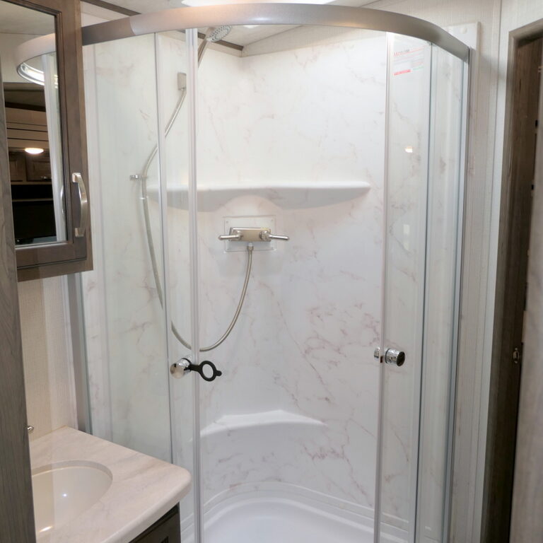 2021 Keystone COUGAR Half-Ton 24SABWE Travel Trailer, Slide-Out, Inverter, Very Clean!-Image